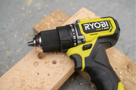 Шуруповерт Ryobi ONE+ Шуруповерт Ryobi ONE+